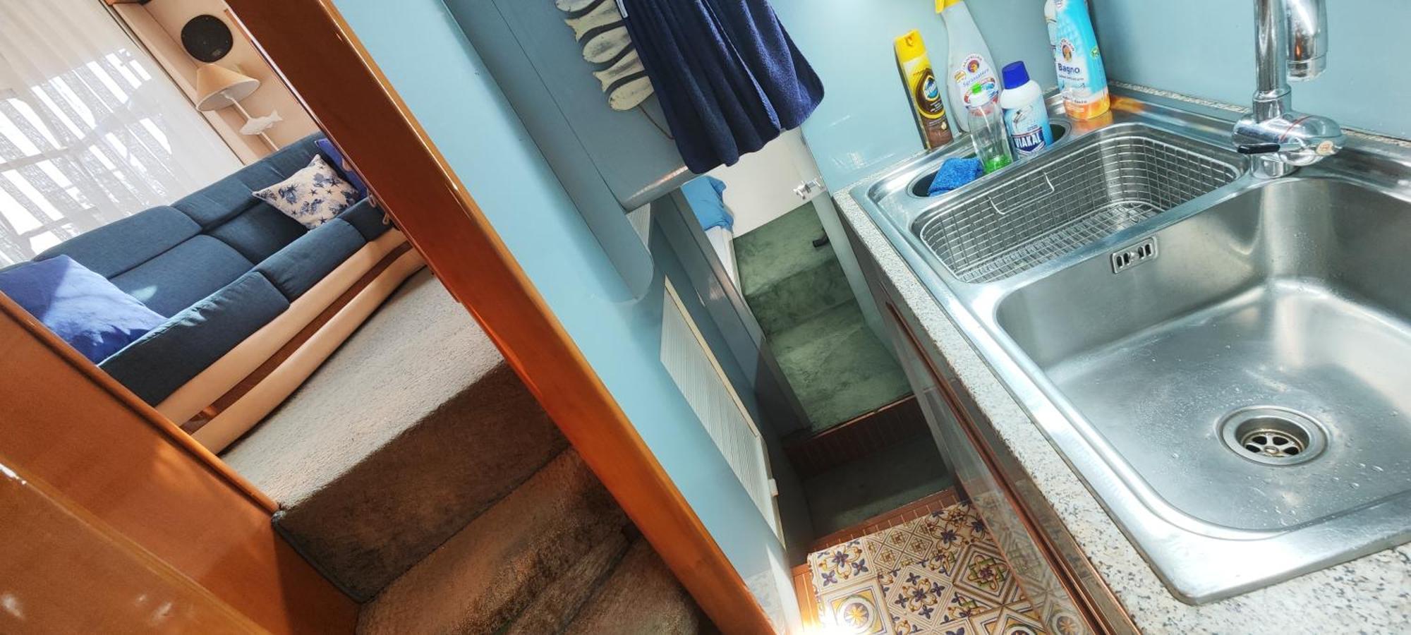 Moonlight Houseboat Hotel en barco *